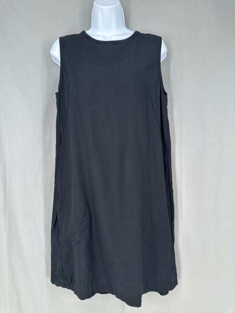 Lilla P Dress Womens Small Black Mini Flowy Pockets Comfy Rayon Cozy Casual